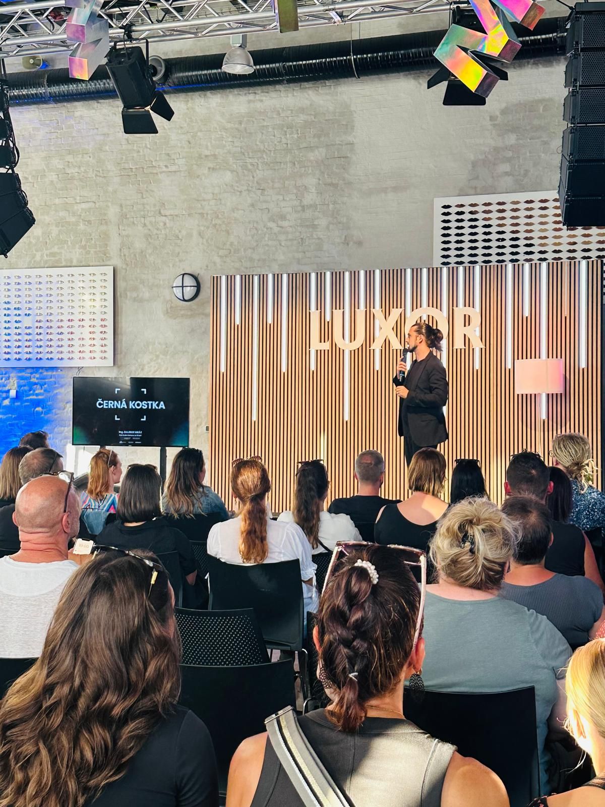 festival černá kostka řečník